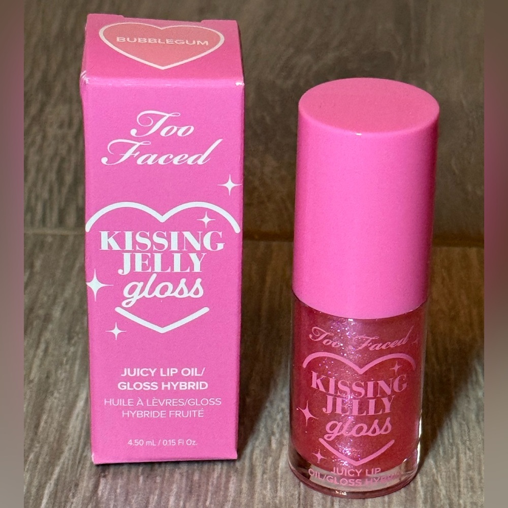 NIB Too Faced Kissing Jelly Hydrating Lip Oil Gloss in “Bubblegum”